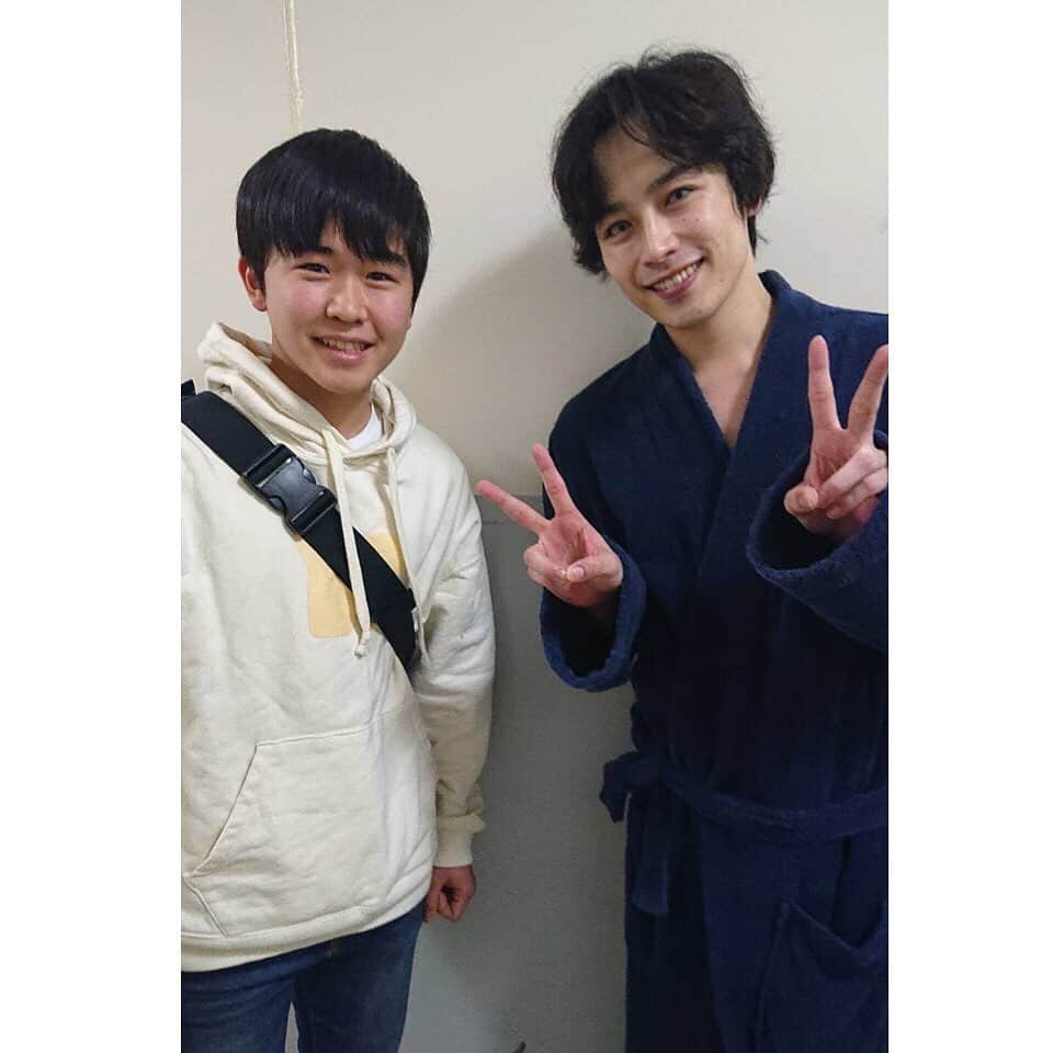 鈴木福さんのインスタグラム写真 - (鈴木福Instagram)「今日は｢モマの火星探検記｣を観劇してきました！  2020年初観劇！  家族や友達、地球に生きる全ての生き物について考えさせられた気がします。 宇宙に行ってみたくなりました(笑)  生駒里奈さんとも久しぶりにお会い出来ました！！ そして山崎大輝さん、鈴木勝吾さんと記念撮影！ とても楽しい作品でした。  #モマの火星探検記#生駒里奈 さん#山崎大輝 さん#鈴木勝吾 さん#火星#宇宙#行きたい」1月15日 22時21分 - s_fuku_te