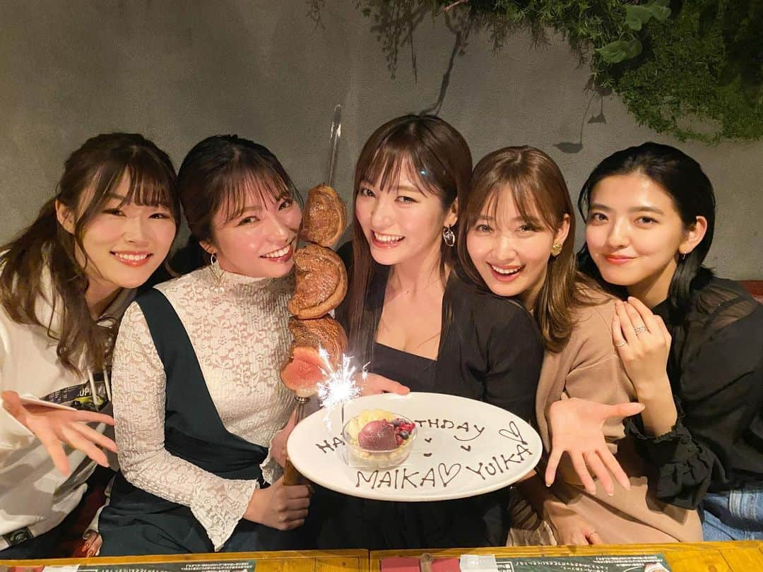 佐達ももこさんのインスタグラム写真 - (佐達ももこInstagram)「らぶな会🥺❤️﻿ ﻿ まいかゆいかさんの﻿ バースデーしたよー🎂❣️﻿ ﻿ サンバのお姉さんとダンスして﻿ 面白すぎるお祝いになりました😂✌️﻿ ﻿ おばあさんになっても﻿ 集まりたい会です👵💞﻿ ﻿ ﻿ #女子会#ワンピースタワー」1月15日 22時29分 - sadamomodayo