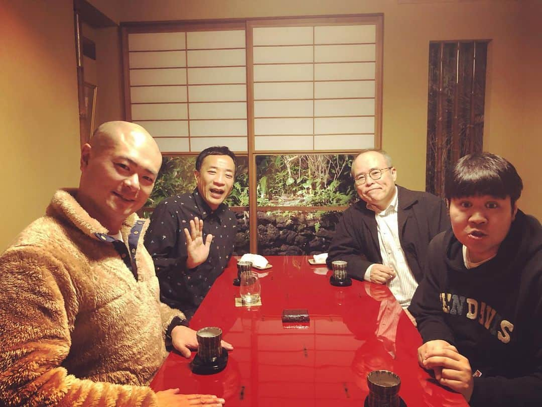 あばれる君さんのインスタグラム写真 - (あばれる君Instagram)「ナイツ塙さん、しゃもじたーにーさん、キン肉マン生みの親であり偉大な漫画家👨‍🎨中井先生とお食事会😋✨最高の時間を過ごさせて頂きました‼︎😍」1月15日 22時48分 - abarerukun