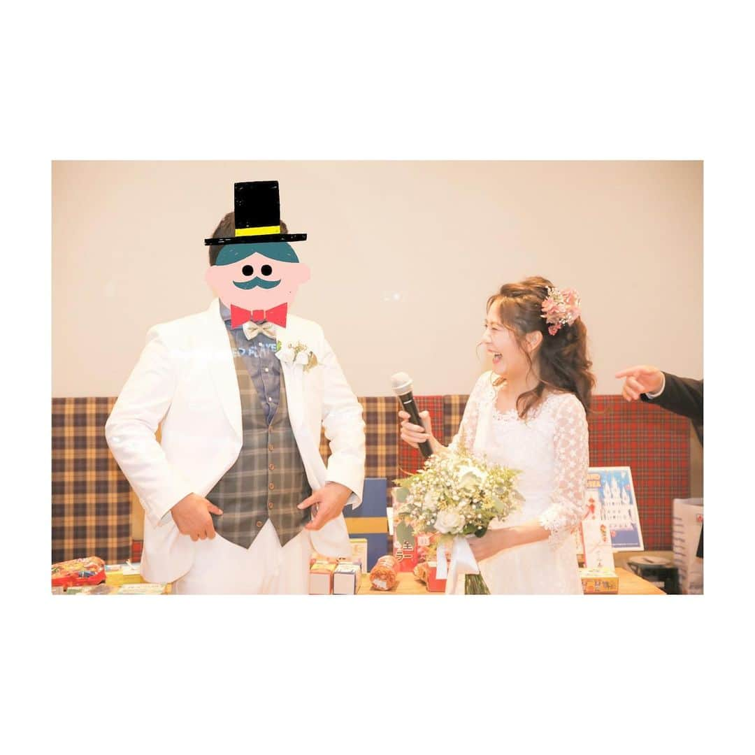 大崎みらいさんのインスタグラム写真 - (大崎みらいInstagram)「、 #ちゃんみらwedding  二次会！ 、 式後に#銀座 に移動して #suzucafe で二次会！ 昔ここでアルバイトしてたの！ 、 二次会から来てくれたお友達も たくさん😻 みんなに会えて嬉しかった〜🤣 、 式後って 意外と疲労困憊で片付けにも 結構時間がかかってしまって 二次会のスタートに 遅れてしまったせいであまりみんなと 話せなくってしょんぼり😞😞 テキパキ片付け出来ればよかった🥺 、 ビンゴで時間いっぱいだったねw 終始ガヤガヤしてて 楽しかったよ〜😂 来てくれたみんな 本当にありがとう😊💕 、 、 、 #happy #wedding #結婚式 #卒花嫁 #卒花嫁レポ #結婚 #挙式 #ウェディングフォト  #ウェディングドレス  #ウェディングヘア #love  #二次会 #二次会ドレス  #suzucafeginza  #花嫁 #友達 #friends  #結婚式レポ #時差スタグラム #感謝 #卒花嫁さんとも繋がりたい」1月15日 23時01分 - miccolo3