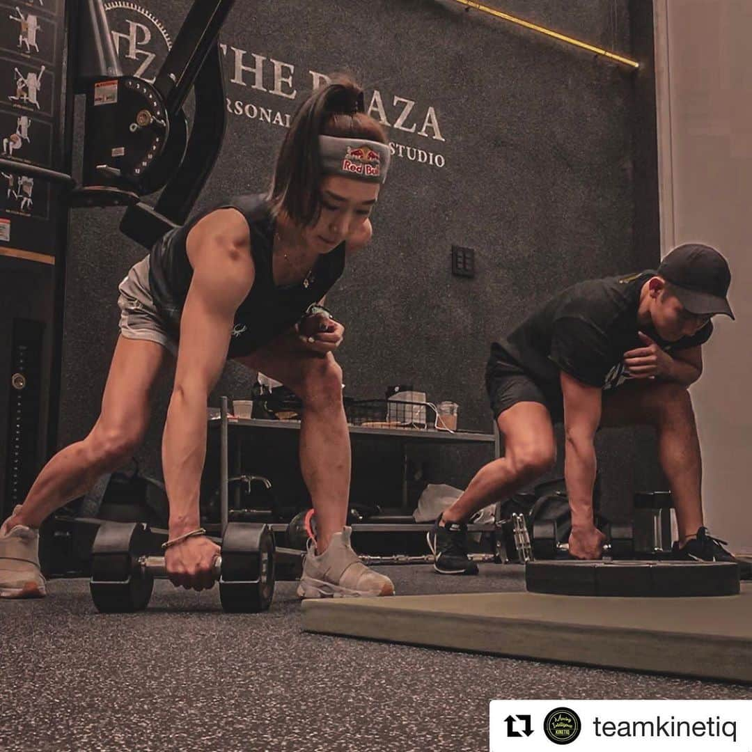 キム・ジャインさんのインスタグラム写真 - (キム・ジャインInstagram)「focus on 💪🏼💪🏼💪🏼 #Repost @teamkinetiq with @get_repost ・・・ All day Training👊🏼 . . . . Shot out to @allezjain 🙏 . . . #training #motivation #movement #teamkinetiq #kinetiq #트레이닝 #운동」1月15日 15時18分 - allezjain