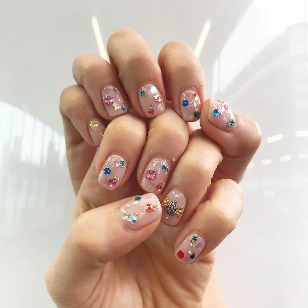 増山敬子さんのインスタグラム写真 - (増山敬子Instagram)「Newnail💅🏼💅🏼 * 娘にギャルと言われたネイル😕 でも可愛くて気に入ってる❤️ * @nailsalon_factorygirl * ネイルって本当に気分が上がる🥰🥰」1月15日 16時03分 - keikomasuyama