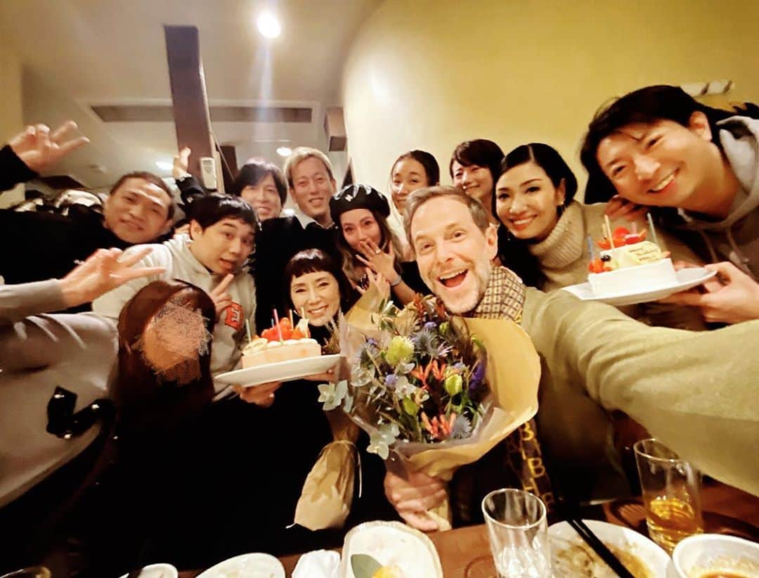 住谷杏奈さんのインスタグラム写真 - (住谷杏奈Instagram)「･ 秋野暢子さんテッドさん お誕生日おめでとうございます会🎂 @ おいしい炊き肉のお店。 ･ はなわさんのお店【BAR稽古場⠀】も オシャレで落ち着くお店です🍷 ･ このメンバーはホント皆さん ハッピーオーラに包まれていて いつもパワーをもらえますっ ･ 今日からもまた頑張れるー☺️ ･ ･ @yokoakino  @theodoremillertokyo  @ahnmikaofficial  @baba_channel  @kon_arimura  @munehirovoice  @0204junich_davidson_official  @seiya_shimofuri  @ryuji_gekko」1月15日 16時12分 - annasumitani