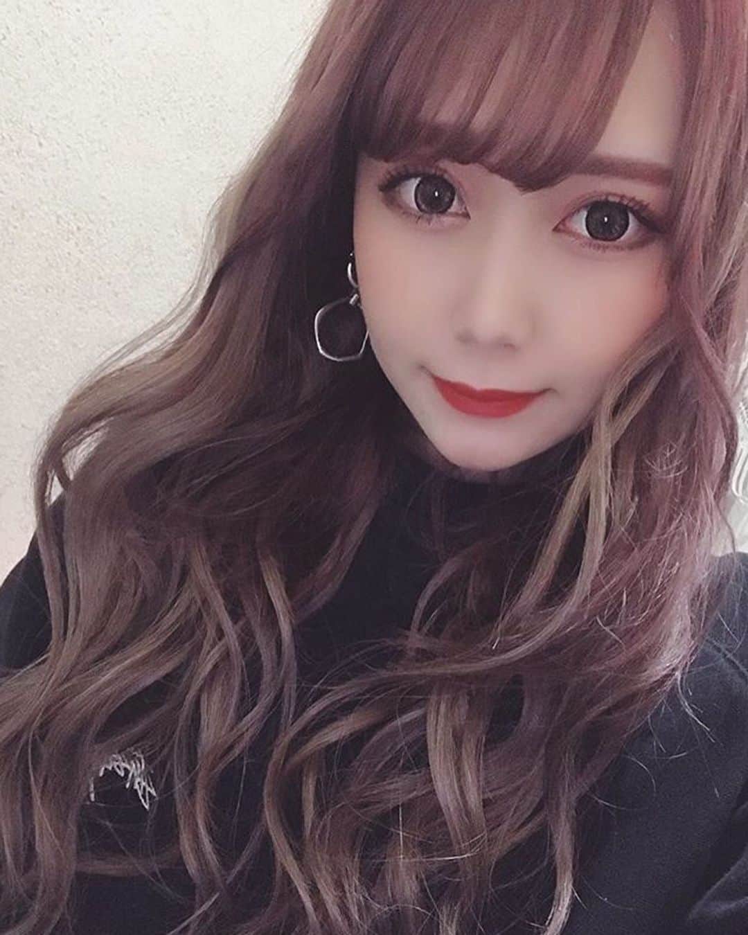 神出鬼没の【キャバ図鑑】のグルメインスタ