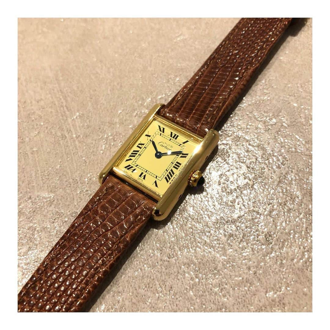 HIROBさんのインスタグラム写真 - (HIROBInstagram)「-HIROB SOUTH NEWoMan新宿店-﻿ ﻿ ・Vintage must de Cartier﻿ ﻿ マストタンク、良い文字盤揃いました。﻿ ﻿ お問い合わせ先﻿ tel:03-5379-9372﻿ ﻿ #hirob﻿ #hirobsouth﻿ #baycrews﻿ #antiquewatch﻿ #vintagewatch﻿ #vintageaccessories﻿ #vintagecartier﻿ #mustdecartier﻿ #musttank﻿ #NEWoMan新宿﻿ ﻿ #ヒロブ﻿ #ヒロブサウス﻿ #ベイクルーズ﻿ #アンティークウォッチ﻿ #ヴィンテージウォッチ﻿ #ヴィンテージアクセサリー﻿ #ヴィンテージカルティエ﻿ #マストデカルティエ﻿ #マストタンク﻿ #ニュウマン新宿﻿ #卡地亚﻿ #复古卡地亚」1月15日 17時48分 - hirob.jp