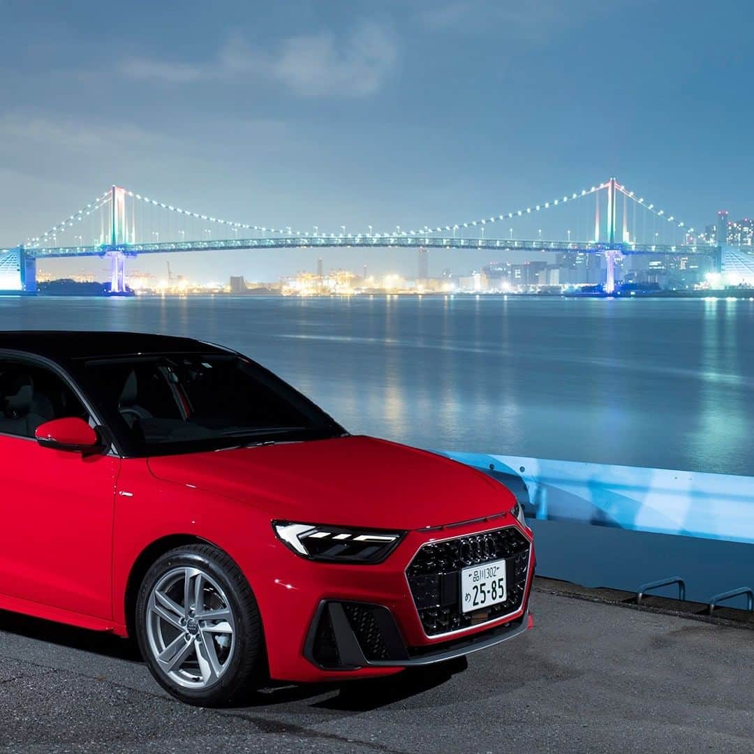 Audi Japan Sales / アウディジャパン販売さんのインスタグラム写真 - (Audi Japan Sales / アウディジャパン販売Instagram)「今年もたくさん #Audi でお出かけできますように。  新たな新年の幕開けに、「Audi New Journey Fair」を開催中！詳しくはお近くの #AJS へ。 @audi.japan.sales  #AudiA1 #A1Sportback #Sportback #MyAudi #Audistyle #car #夜 #ドライブ #車 #愛車 #外車 #ドイツ車 #車好き #車好きな人と繋がりたい #アウディ女子 #車好き男子」1月15日 18時00分 - audi.japan.sales