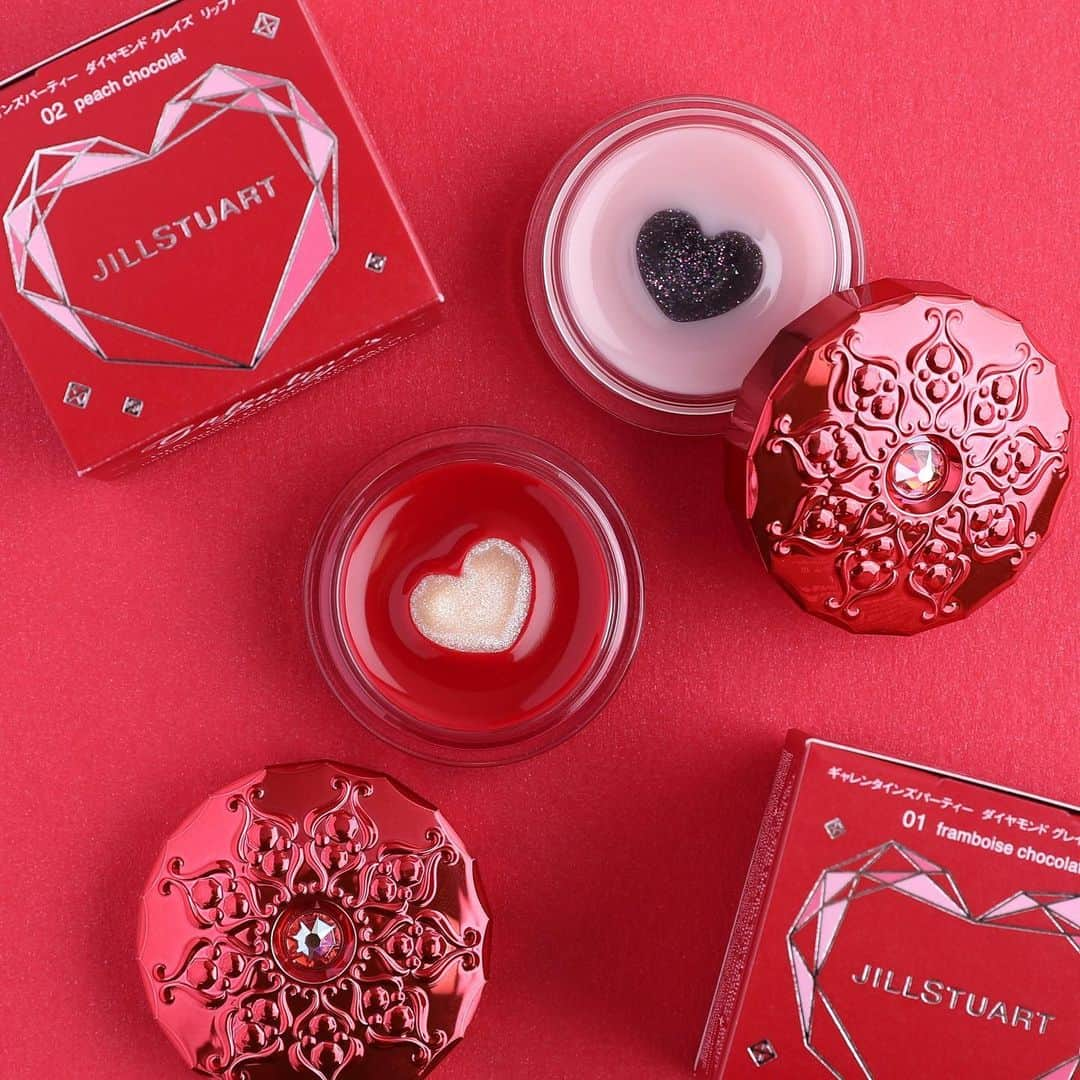 JILLSTUART BEAUTYさんのインスタグラム写真 - (JILLSTUART BEAUTYInstagram)「JILL STUART Galentine’s Party LIMITED ITEMS . 1月24日(金)より発売 ～Happy Galentine’s Day! ～ . ■ギャレンタインズパーティー ダイヤモンド グレイズ リップバーム (限定2色) . ハートにくり抜かれたパール&ラメが輝くリップバーム。 ピュアな色づきと、大胆なきらめきを唇にのせて。 . #JILLSTUART #JILLSTUARTBeauty  #ギャレンタイン #ギャレンタインズパーティー #ギャレンタインズパーティーダイヤモンドグレイズリップバーム #リップバーム #リップ #バレンタイン #バレンタインギフト #ギフト」1月15日 18時02分 - jillstuartbeauty