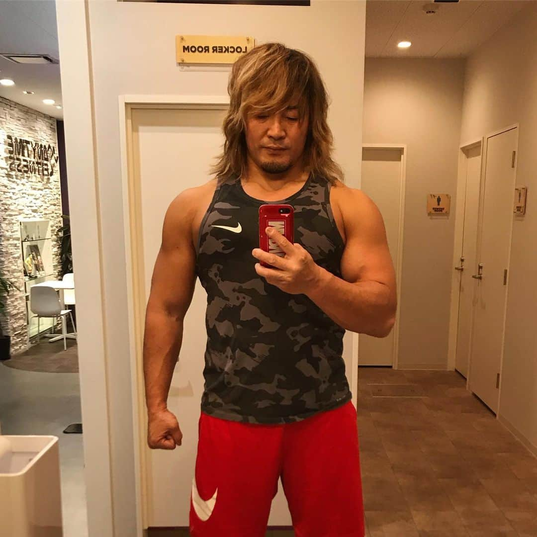 棚橋弘至さんのインスタグラム写真 - (棚橋弘至Instagram)「トレ終わり。 #anytimefitness #ムチムチ もしくは #ムッチムチ 💦」1月15日 19時05分 - hiroshi_tanahashi