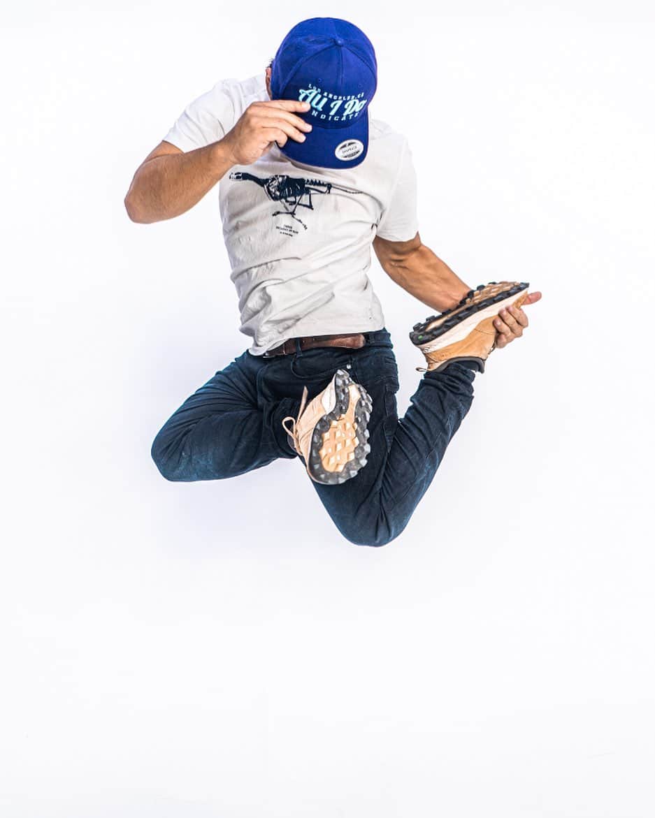 大野愛地のインスタグラム：「those who don't jump will never fly.﻿ :)﻿ ﻿ 🧢: @allidosyndicate ﻿ 👕: @gstarraw_jp ﻿ 👖: @gstarraw_jp ﻿ 🥾: @timberland ﻿ ﻿ -﻿ 📷:@shinorthk﻿ -﻿ ﻿ #gstarrawjapan ﻿ #photography ﻿ #jump﻿ #google ﻿ #yahoojapan﻿ #starbuckscoffee ﻿ #gopro ﻿」