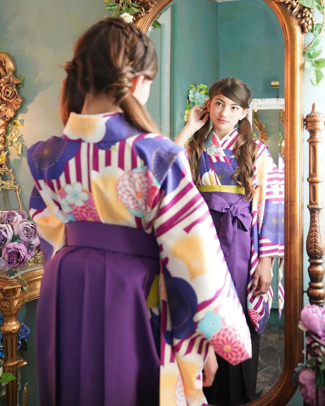 りりあさんのインスタグラム写真 - (りりあInstagram)「鏡の中の私シリーズwww ・ ・ ・  #京都瑠璃雛菊 #袴 #鏡の中の私 #かがみごし撮影 #スタジオレンブラント #卒業式 #十三詣り #ジュニアモデル　#model #photoshoot #kimono #hakama」1月15日 21時45分 - lilliakarina