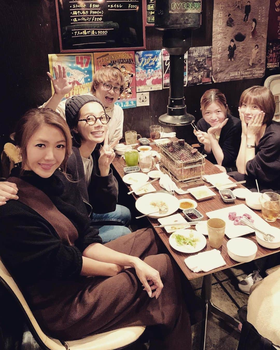 篠田麻里子さんのインスタグラム写真 - (篠田麻里子Instagram)「新年会😚楽し過ぎました😚  #いつメン#新年会」1月16日 8時21分 - shinodamariko3