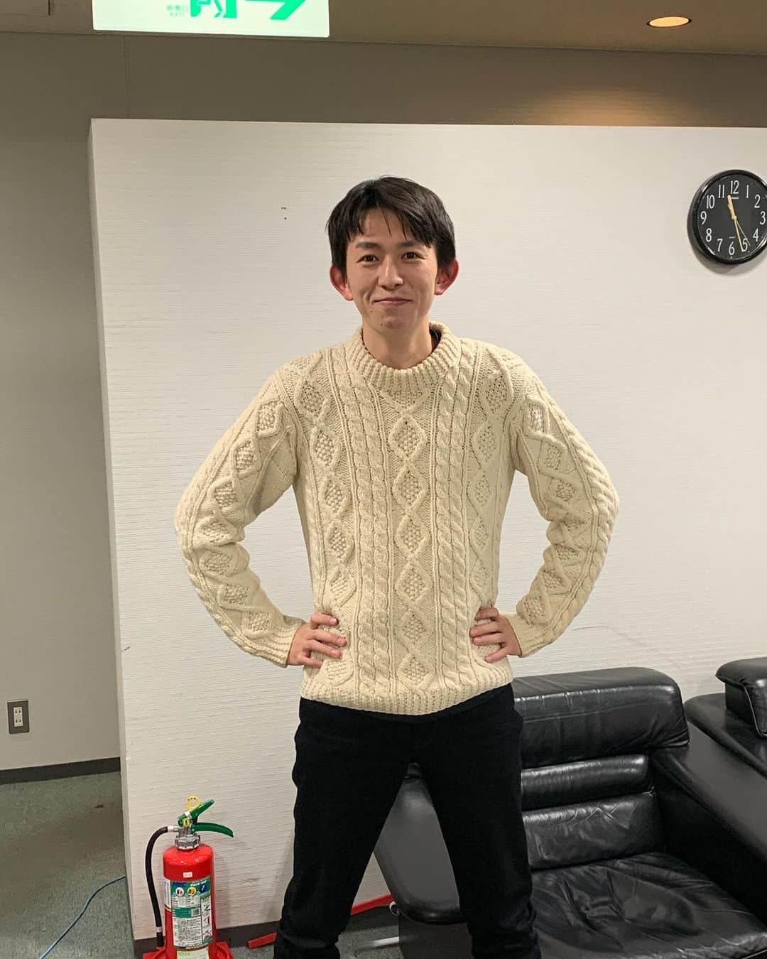 池田真一のインスタグラム：「単独ライブ配信ありがとうございました！ 最後長くてすみません😅 でも、最終2400人ぐらい見てくれてた！ほんまに見に来てください🙏 真輝志も応援してくれてます！ 「ノー・セキュリティ」 1月17日(金) 開場20：45／開演21：00 前売￥1200／当日￥1500 チケットはこちらbit.ly/37B5NnP」
