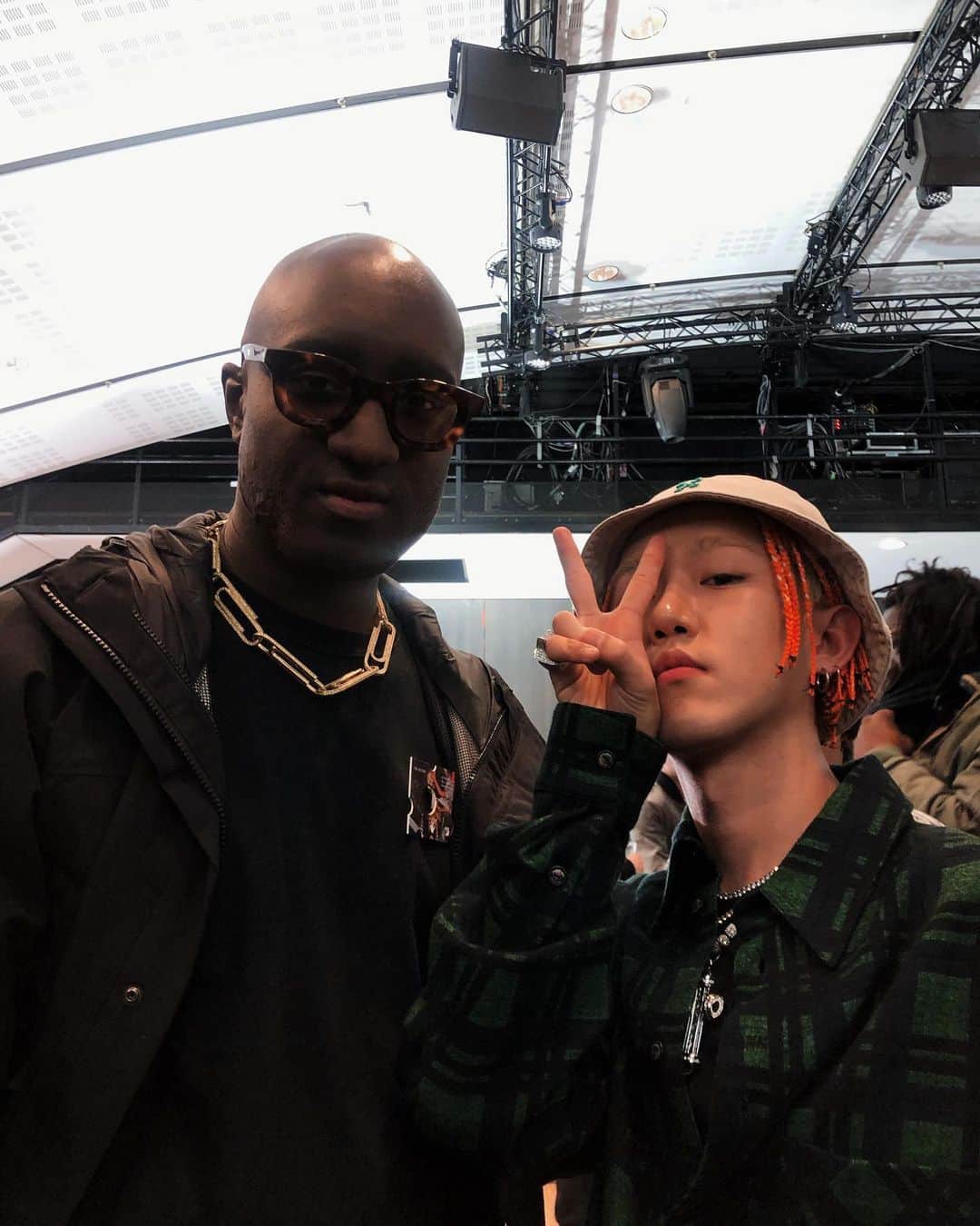 ソン・ファミンのインスタグラム：「Thanks for the invitation🤍🖤」