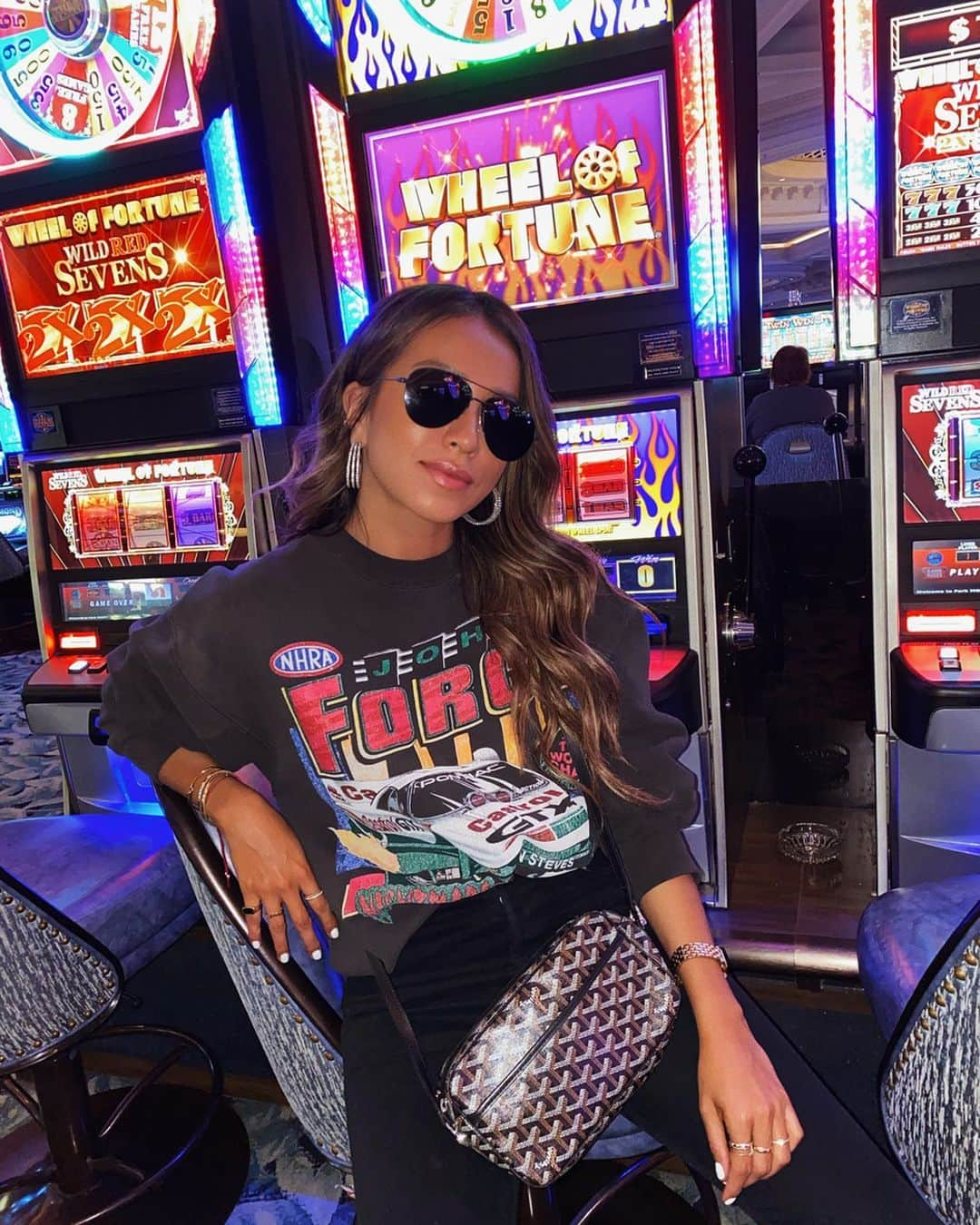 ジュリー・サリニャーナさんのインスタグラム写真 - (ジュリー・サリニャーナInstagram)「Tryna’ keep a poker face... 🙃」1月16日 2時03分 - sincerelyjules