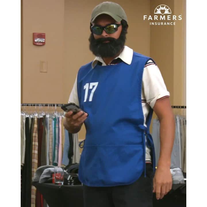 リッキー・ファウラーのインスタグラム：「Caddy Rick has a ring to it... @wearefarmers and I teamed up to go undercover and help some unsuspecting players with a thing or two... link in bio for a few good laughs 😂」