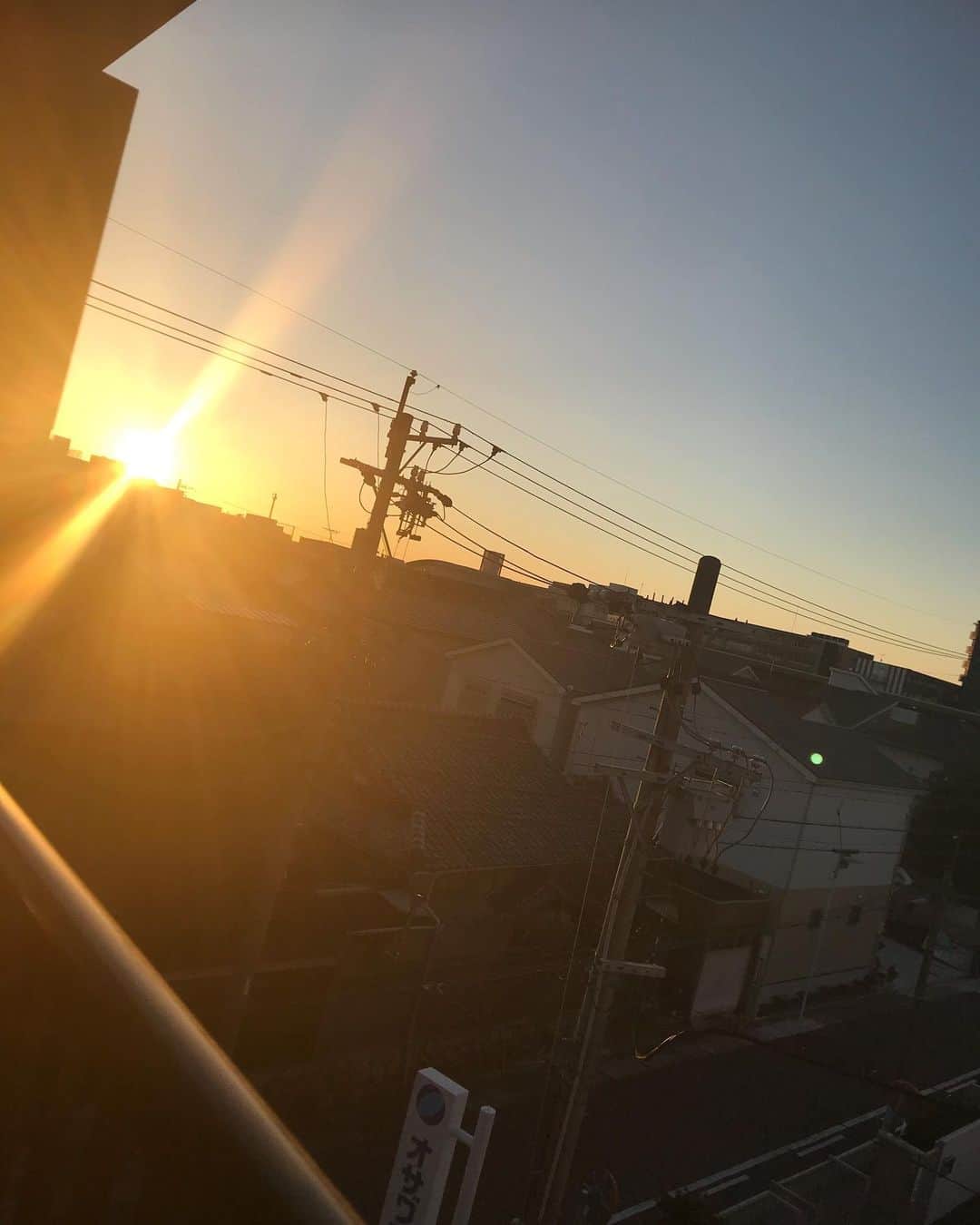 新野彩乃さんのインスタグラム写真 - (新野彩乃Instagram)「初日の出に限って良い感じに撮れるのやめてよね。 #2020」1月16日 3時10分 - uare_ayn73