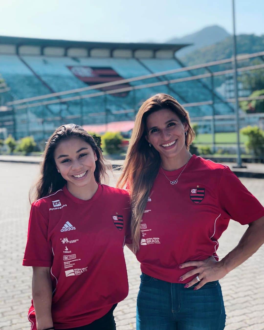 ジャジ・バルボサのインスタグラム：「@flamengo 🖤❤️」
