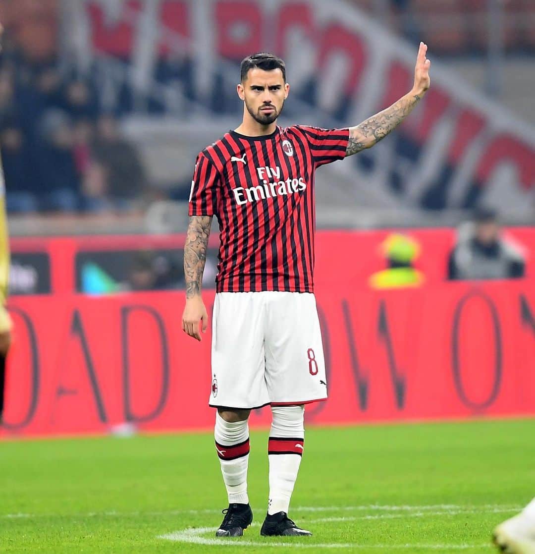 ヘスス・フェルナンデス・サエスのインスタグラム：「Grazie ragazzi 🙏🏼🔴⚫ #timcup #sansiro 🎱」