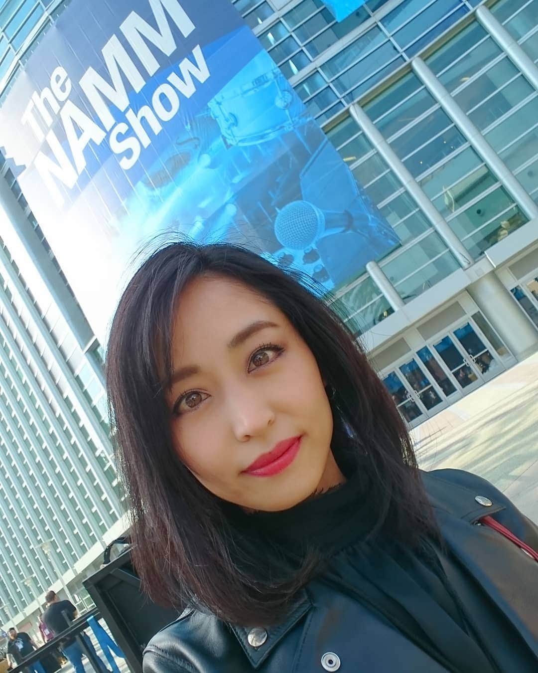 Yukiさんのインスタグラム写真 - (YukiInstagram)「The NAMM SHOW 2020!!! D_Drive have demonstrations at @marshallamps_uk If you're gonna be there, come to see us!! Thursday: 11:30-12:00  Friday: 10:30-11:00  Saturday: 15:30-16:00  Sunday: 10:30-11:00 & 15:30-16:00  #D_Drive #thenammshow2020 #marshall」1月16日 6時04分 - d_drive_gt_yuki