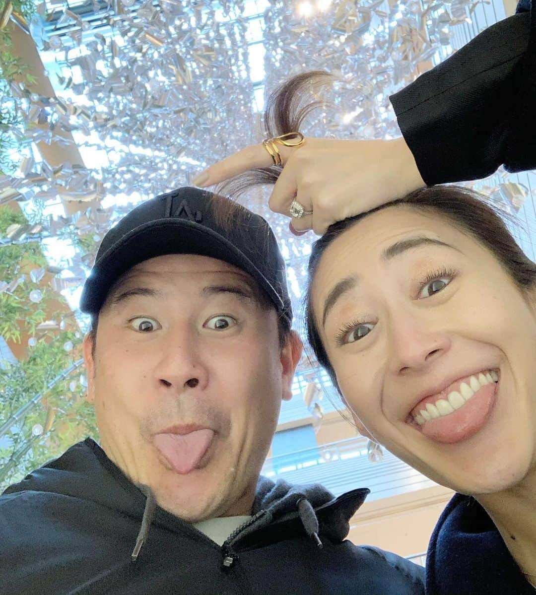 小堀ケネスのインスタグラム：「おはようございます！☀️ 皆さんが鬼ママ動画をまとめて見られるように 「#NOTDRUNK」YouTube チャンネルを始めました！過去の動画やこれからインスタにポストする動画をYouTubeチャンネルにも上げてきますので良ければサブスクライブしてください！チャンネルURLは (https://www.youtube.com/channel/UCsYAcQbLmlFr8rLWd8NfSGw) です！よろしくお願いしま〜す！😊 Good Morning! I am happy to announce that I started a #NOTDRUNK YouTube channel so that everyone can see all the past videos and new videos that I will be posting on Instagram.  The URL is on my Bio section.  Please subscribe!😄 #notdrunk #youtube #thebeginning #mommy #littledean #familydiary #鬼ママ#動画#これからも頑張ります  @mariakamiyama」