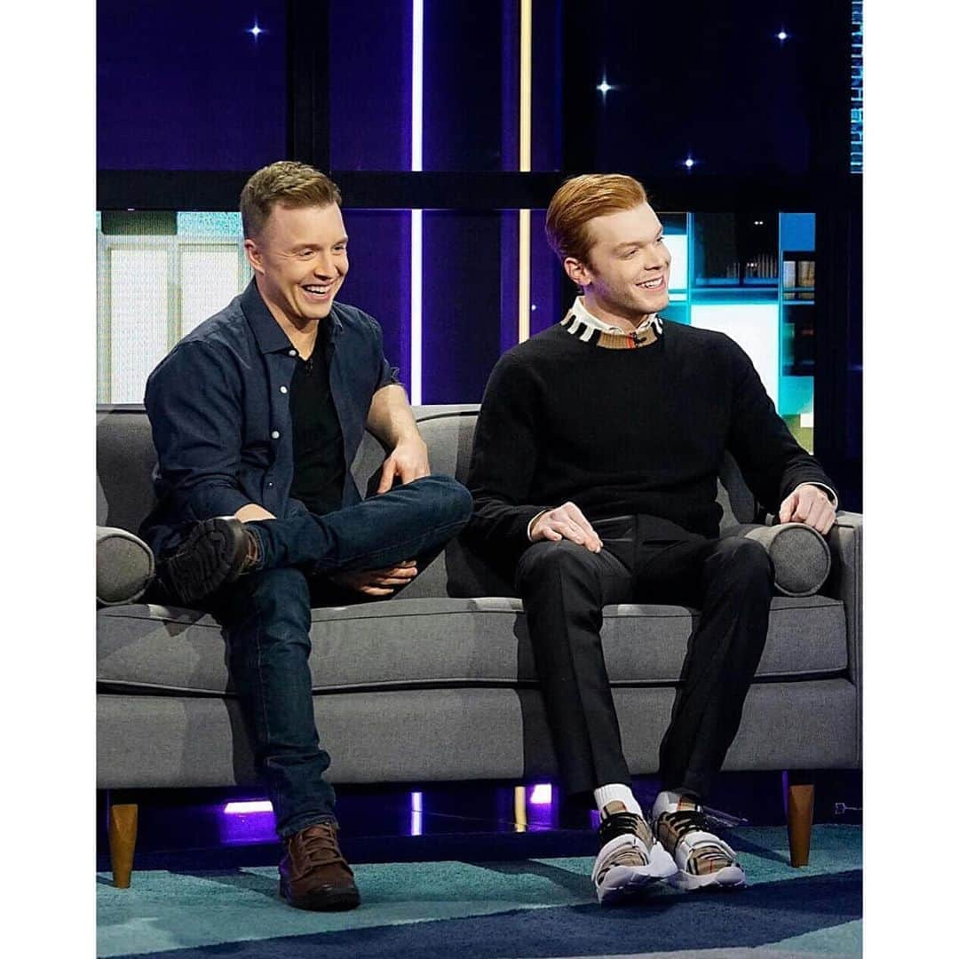 キャメロン・モナガンのインスタグラム：「Mr. @noelfisher and I appear on @latewithlilly tonight on NBC」