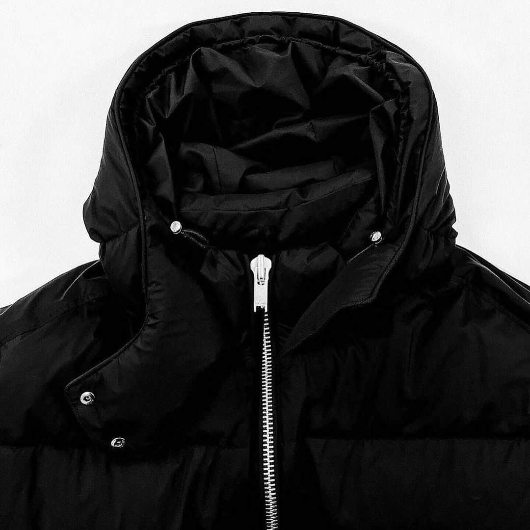 のインスタグラム：「TODAY. JANUARY 16⁠⁠ #TatrasxRiotHill @riot__hill⁠⠀ PALAIS DE TOKYO, SAUT DU LOUP⁠⠀ PARIS, FRANCE⁠⠀ 4 PM⁠⠀ _____⁠⠀ #TatrasOfficial #Tatras #RiotHill #PFW #parisfashionweek #downjackets #pufferjacket #downjacket #mensjackets #mensjacketstyle #wintercoats #winterfashion #winterjackets #mensfashionstyle #mensfashions #fashiondetails」