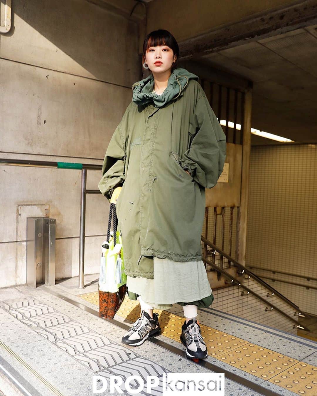 Droptokyoさんのインスタグラム写真 - (DroptokyoInstagram)「KANSAI STREET STYLES @drop_kansai  #streetstyle#droptokyo#kansai#osaka#japan#streetscene#streetfashion#streetwear#streetculture#fashion#関西#大阪#ストリートファッション#fashion#コーディネート#tokyofashion#japanfashion Photography: @drop_kansai」1月16日 16時47分 - drop_tokyo