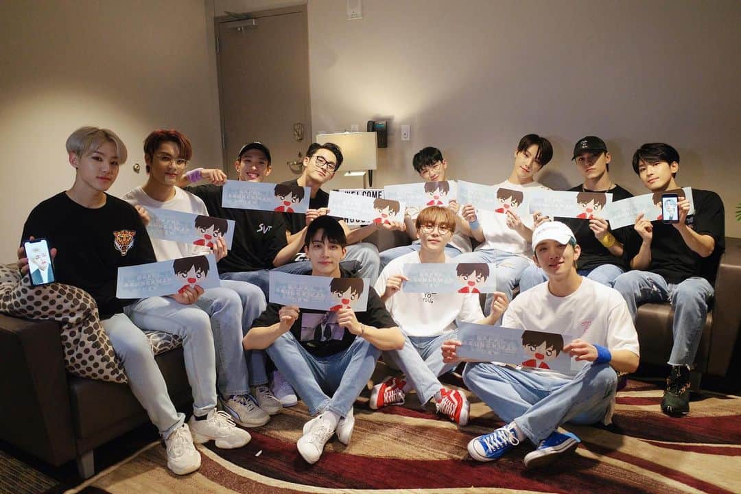 SEVENTEENさんのインスタグラム写真 - (SEVENTEENInstagram)「[17'S] SEVENTEEN WORLD TOUR [ODE TO YOU] IN HOUSTON  We were so moved by Houston today! Thank you!  오늘 휴스턴에서 큰 감동을 받았어요. 감사합니다!  #ODETOYOUwithSVT #NowSVT」1月16日 17時00分 - saythename_17