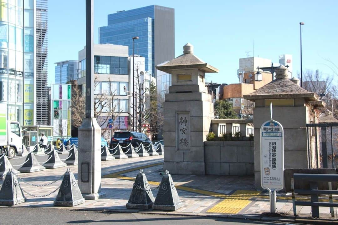 東京都庁広報課さんのインスタグラム写真 - (東京都庁広報課Instagram)「「神宮橋 （渋谷区神園町）Jingu－Bashi/(2020.1.9撮影) 」最寄り駅：原宿駅　明治神宮前駅 #明治神宮　#表参道　#原宿　#神宮橋　#五輪橋 #代々木競技場 #明治神宮前駅  #beautifuldestinations #tokyotrip #tokyotravel #passionpassport #tokyojapan #instatokyo #loves_nippon #phos_japan #bestjapanpics #cooljapan #japan_of_insta #discovertokyo #photo_jpn #東京観光 #東京旅行 #illgrammers #景色 #お出かけ #東京 #Tokyo #东京 #도쿄 #tokyogood」1月16日 17時00分 - tocho_koho_official