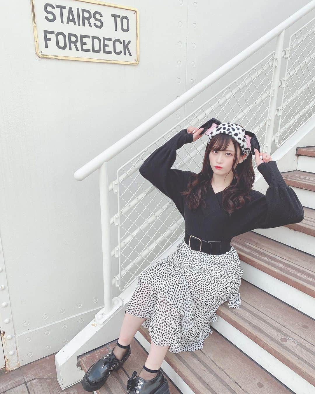 田北香世子さんのインスタグラム写真 - (田北香世子Instagram)「このスカートでこのヘアバンドつけたかったんだ〜！🐶🖤🤍 #101匹わんちゃんコーデ」1月16日 11時43分 - kayoko_takita