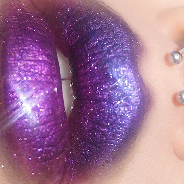 Sayaka Obaraのインスタグラム：「💗💜🖤 @fentybeauty #stunna lip paint in #uninvited  @meltcosmetics #meltultraviolet blushlight. @lindahallbergcosmetics #infinityglass . . #fentybeauty #meltcosmetics #lindahallberg」