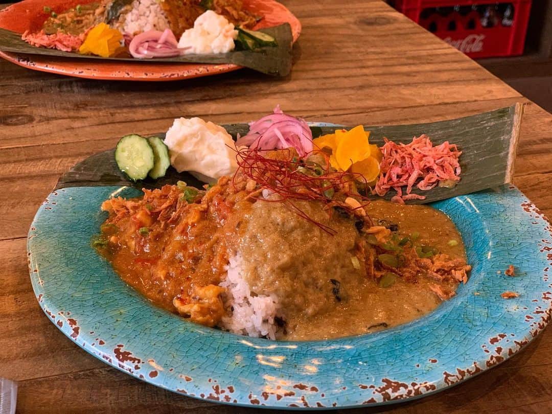戸島花のインスタグラム：「お腹すいた🐷 カレー食べたいけど、家でたくないからチーカマ食べるよ。 みんななに食べたん  #下北沢 #下北沢ランチ #下北沢カフェ #下北沢グルメ」
