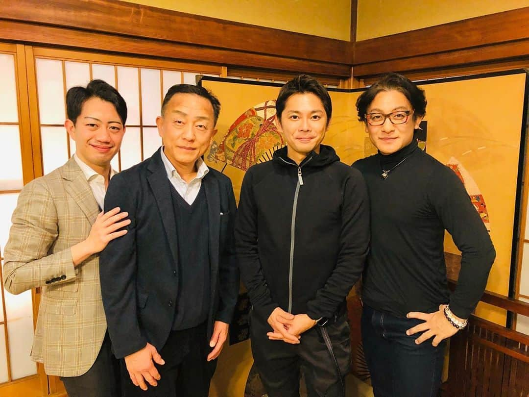 今井翼さんのインスタグラム写真 - (今井翼Instagram)「感謝  愛之助さん、壱くん、吉弥さん、愛一郎さん と嬉しく楽しい再会でした♪  #片岡愛之助 #中村壱太郎 #上村吉弥 #カメラマン #片岡愛一郎 #システィーナ歌舞伎  #大阪今井」1月16日 18時08分 - tsubasaimai_official