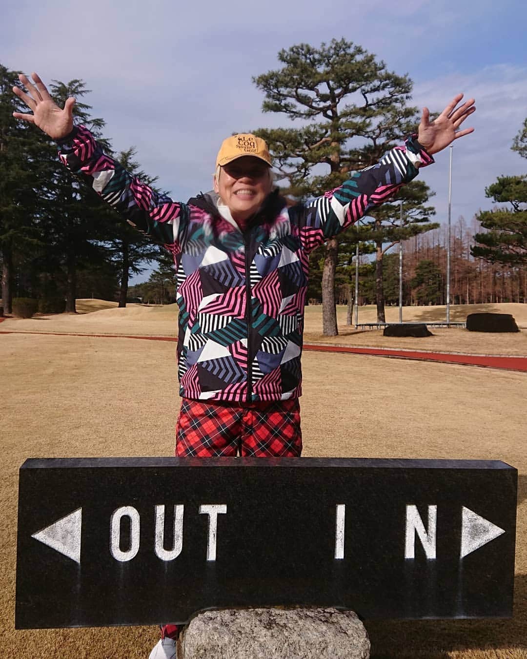 神取忍さんのインスタグラム写真 - (神取忍Instagram)「昨日は今年初の グリーンピアゴルフコンペ でした！ ゴルフ初打ちでしたが 残念な結果でしたー(-.-) 全く上手くならないなぁー！ #ゴルフコンペ #初打ち #残念  #神取忍  #プロレス」1月16日 13時06分 - shinobukandori