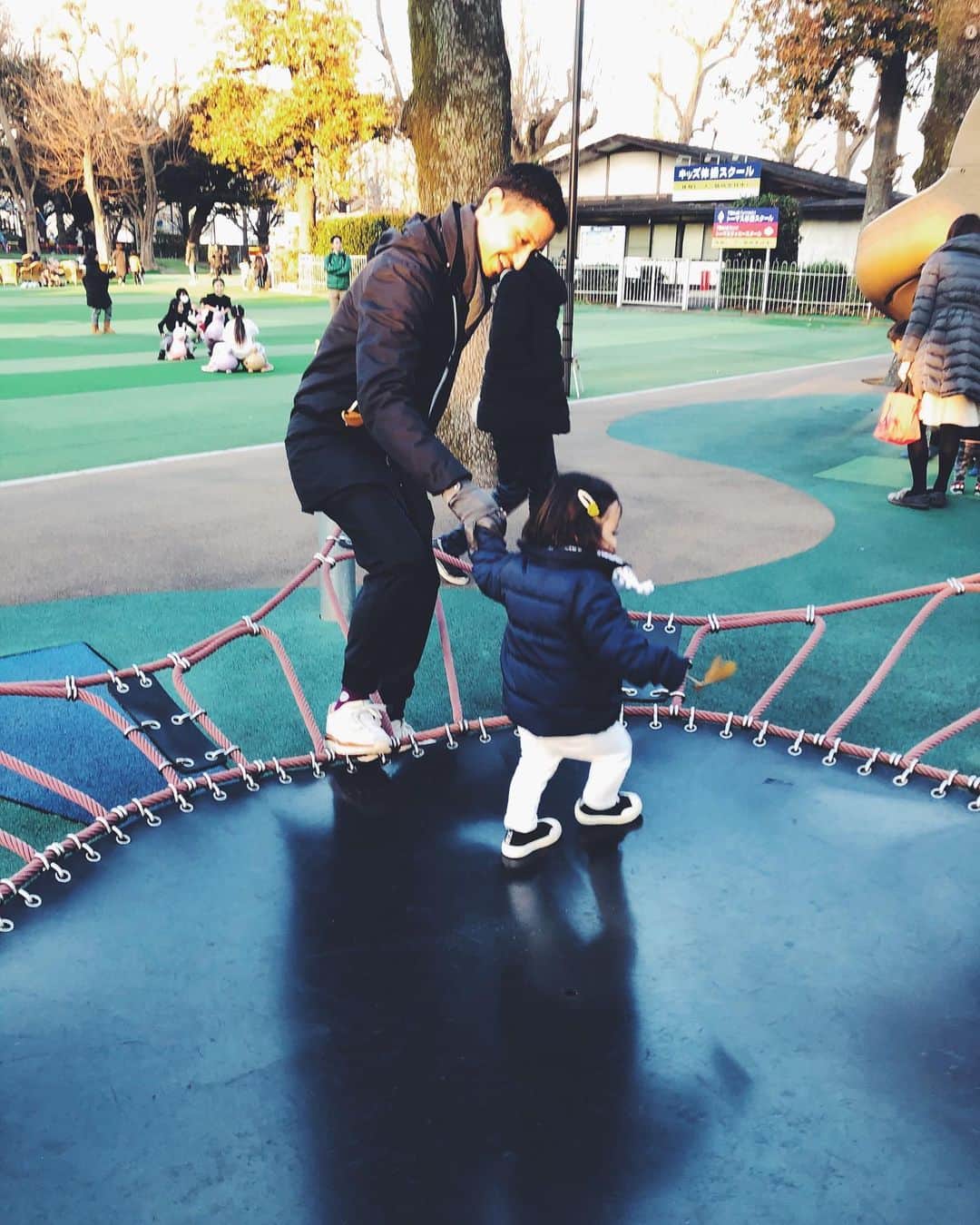 尾形沙耶香さんのインスタグラム写真 - (尾形沙耶香Instagram)「#familytime  #父と息子 👨‍👦」1月16日 13時13分 - sayakaogata