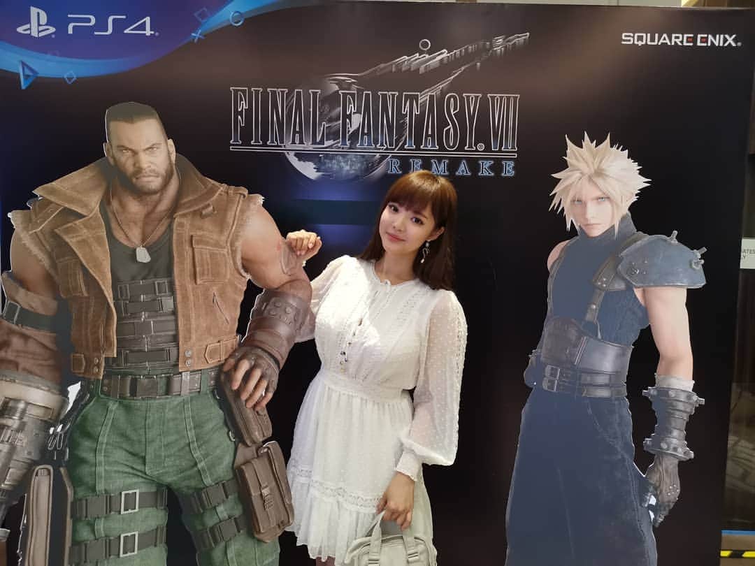 YingTzeさんのインスタグラム写真 - (YingTzeInstagram)「Final Fantasy VII Remake 💕 Thank you @playstationasia and @egg_network for the invitation! _ Today we are lucky enough to try out 20 mins of the upcoming FFVII Remake Demo. ❤️ I can't wait to meet Cloud and Sephiroth in game soon ~ Are you waiting for this game as well?  _ #blessed #facebookgamingcreators #eggnetwork #FFVIIREMAKEMY #PlayEverythingPS4」1月16日 13時32分 - yingtze