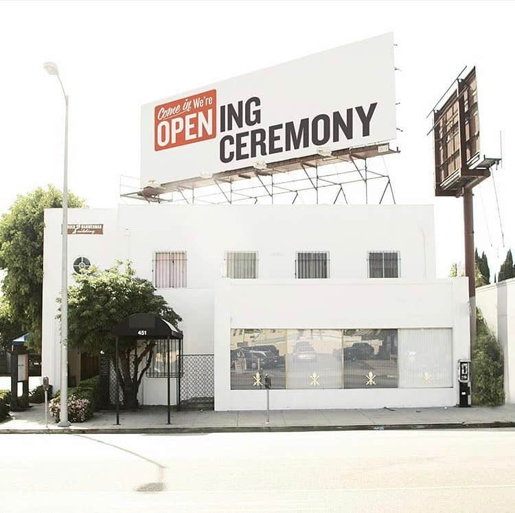 openingceremonyjapanさんのインスタグラム写真 - (openingceremonyjapanInstagram)「This is why it’s incredibly emotional for us to announce today that we will be closing our Opening Ceremony retail locations sometime in 2020. We’ve made a decision to focus on growing Opening Ceremony collection and brand with our new partners, New Guards Group, and expand the designs of Opening Ceremony. Our brand takes the beautiful spirit of experimentation, fun and collaboration embodied in our stores and imbues this energy into the clothing we make.  We know our decision may surprise you and it may be interpreted in many different ways. Ultimately, in this time of immense change in the way that people shop, we still believe in the power of passionate and unique retail. But we also believe in the necessity for change, reflection and an opportunity to refresh. This is a moment of transition for Opening Ceremony and, together with our new partners, we are taking the chance to step back and evaluate the future of our Opening Ceremony retail experience. We are stepping back from multi-brand retail, for a moment, so we can come back with an experience that is just as inspiring, filled with love and relevant for the years ahead as Opening Ceremony has been. #openingceremonyforever」1月16日 13時52分 - openingceremony.jp