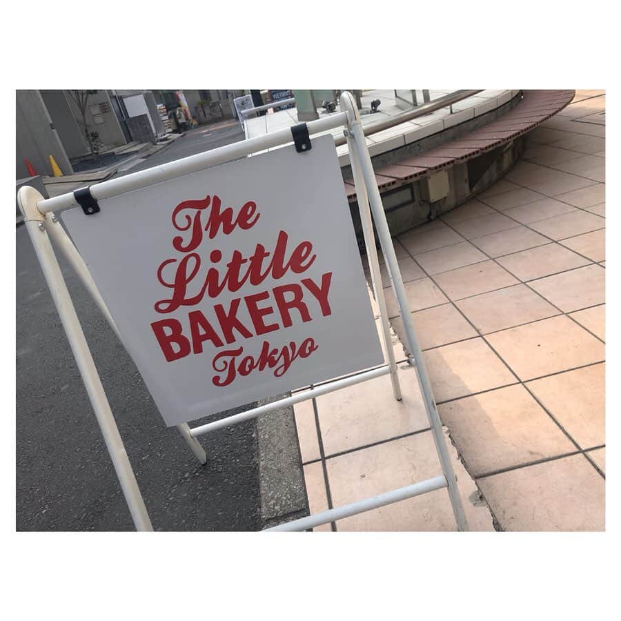 西田ひらりさんのインスタグラム写真 - (西田ひらりInstagram)「#thelittlebakerytokyo  表参道にあるお洒落なパン屋さん🍞 あんことバターと苺の組み合わせは最強卍 ・ ・ ・ #ザリトルベーカリートーキョー #表参道カフェ #原宿カフェ #パン屋 #カフェ #カフェ巡り #お洒落カフェ #苺 #cafe #cafe #bakery #omotesando #harajuku #strawberry #instagood #photooftheday」1月16日 14時45分 - hirari_nishida