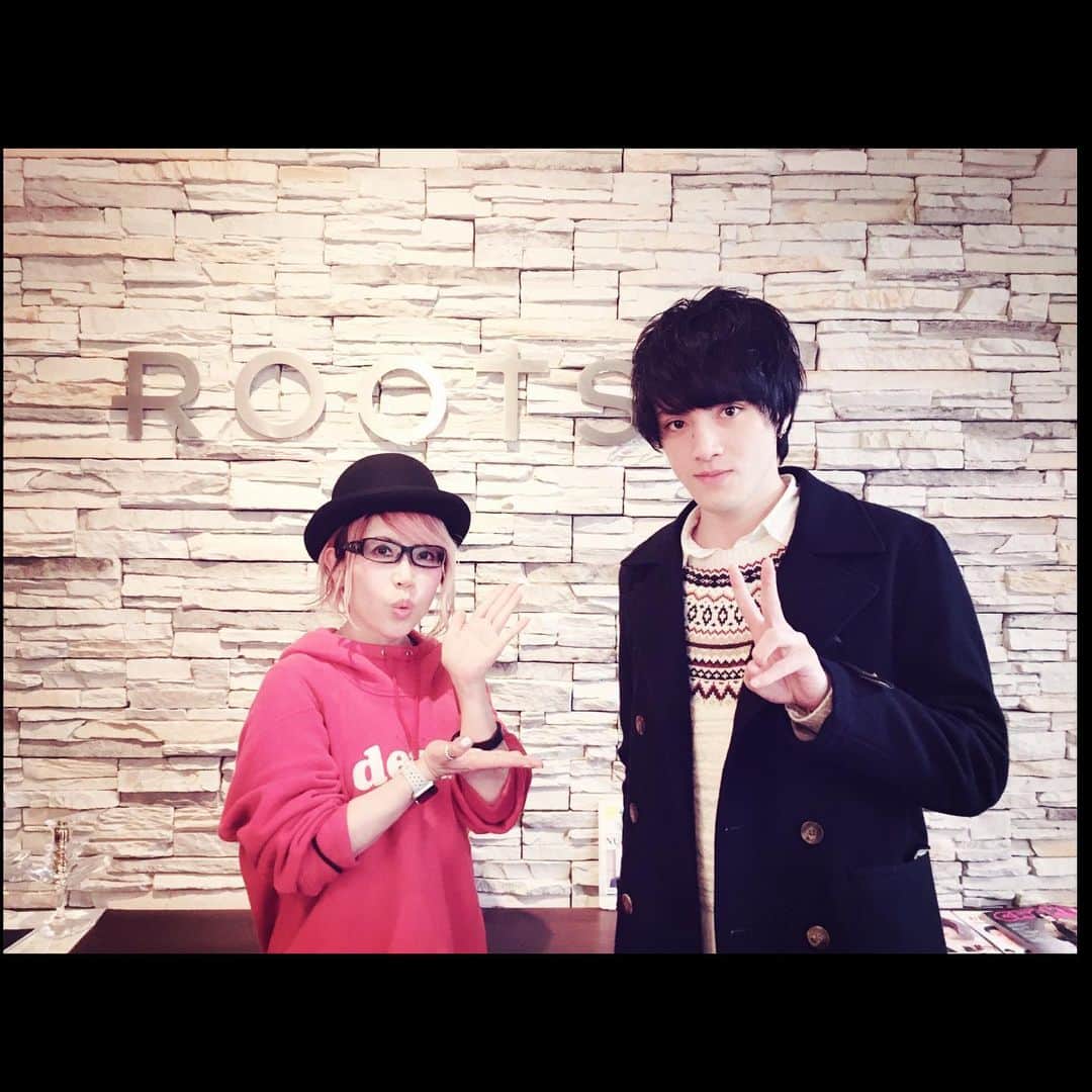 のインスタグラム：「プペル用に髪切りました。 長さはそのままです。 #プペルSTAGE #えんとつ町のプペル #roots」