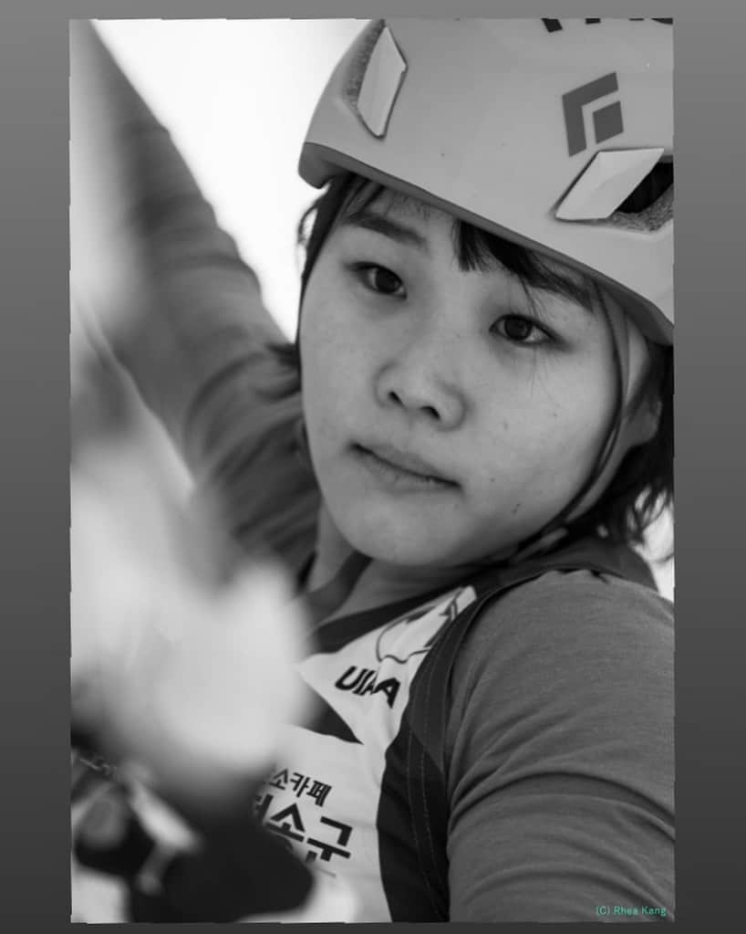 小武芽生さんのインスタグラム写真 - (小武芽生Instagram)「When I am climbing seriously... ちょこっと鼻がふぬーってなっている。笑  Thank you🙏 📸 @rhea_kang88 #彫りが浅い #彫りが欲しい #平たい顔族」1月16日 15時15分 - mei_kotake