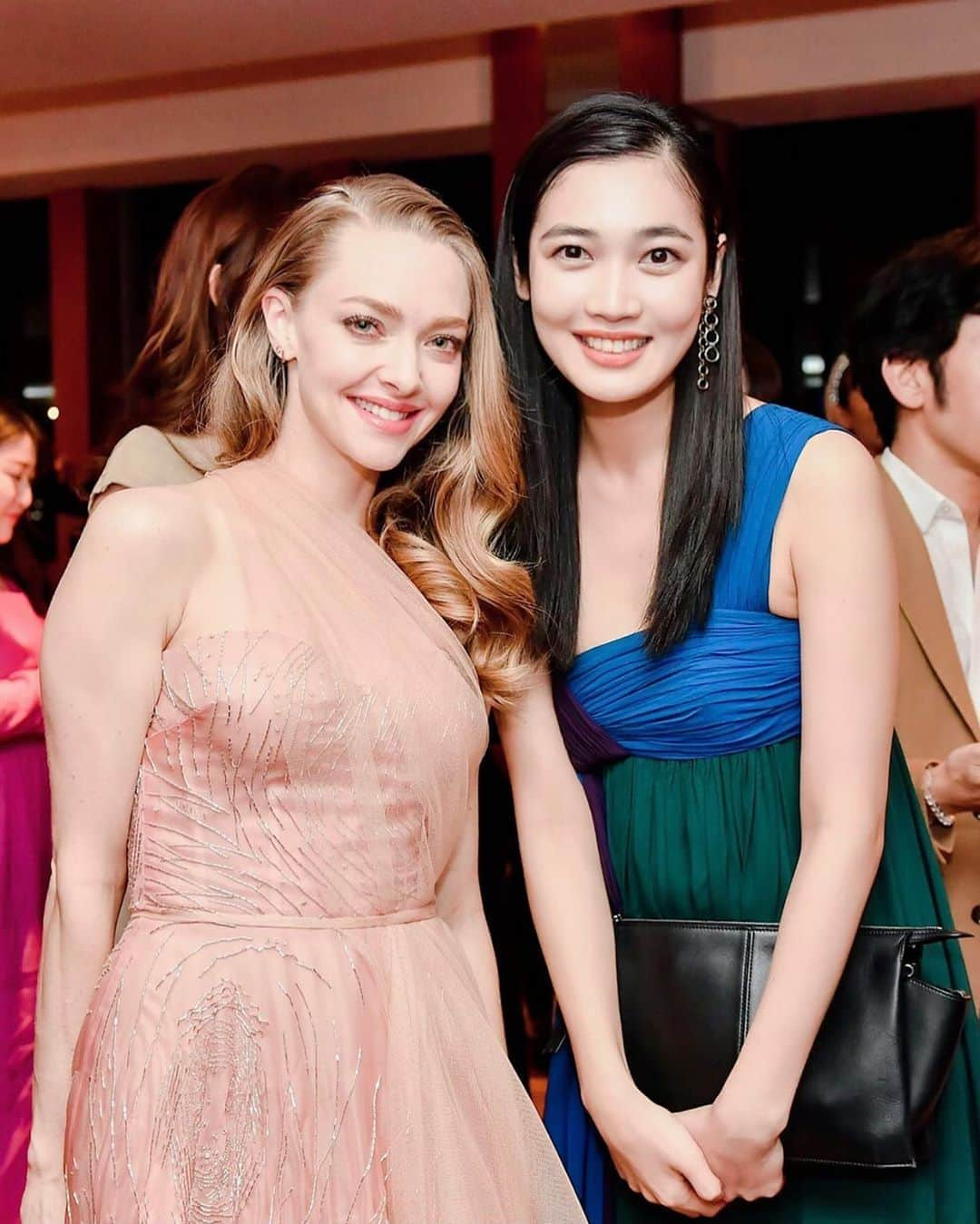 林田岬優さんのインスタグラム写真 - (林田岬優Instagram)「with LANCOME global ambassador Amanda Seyfried 📷💫 ． 彼女が出演された映画を殆ど観ていて、尊敬する女優さんの一人なので、こんなに嬉しいことはないです。。 彼女の知的な雰囲気や立ち振る舞いに感動しました。 私も頑張ろうって、思えました。😢❤️ ． ． ． I've never been so happy , because I watched most movies  she appeared in and she is one of the most respected actresses for me. Her intellectual mood and behavior impressed on me. I thought I'd try my best too. Thank you so much.」1月16日 15時39分 - miyu_hayashida