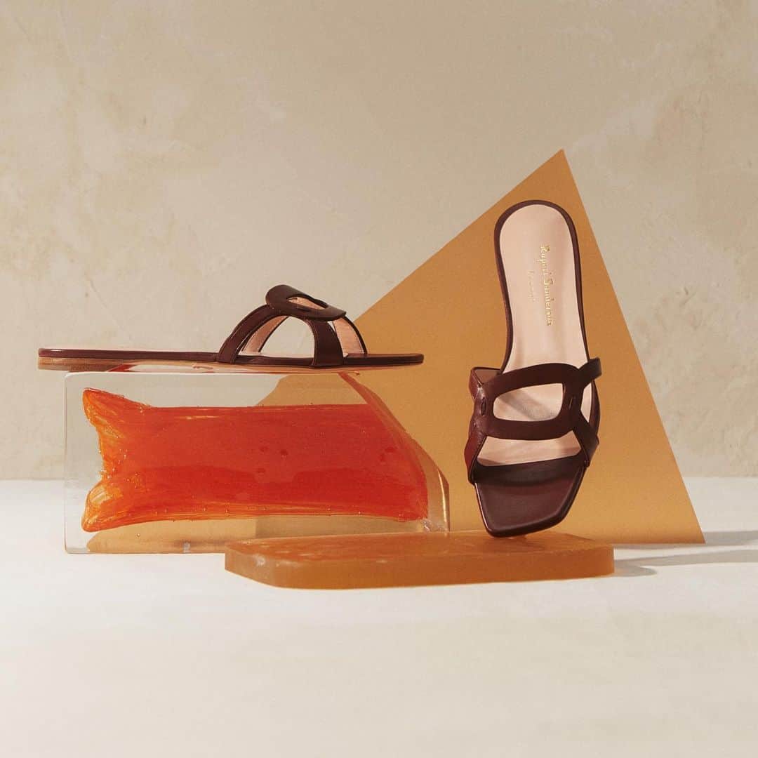 ルパートサンダーソンのインスタグラム：「Winter sun | Introducing Emblem, our Square Toe Sandal | 📸 @matchesfashion | #Regram #SquareToe #Sandals #90sFashion #WinterSun #Matches #RupertSanderson」