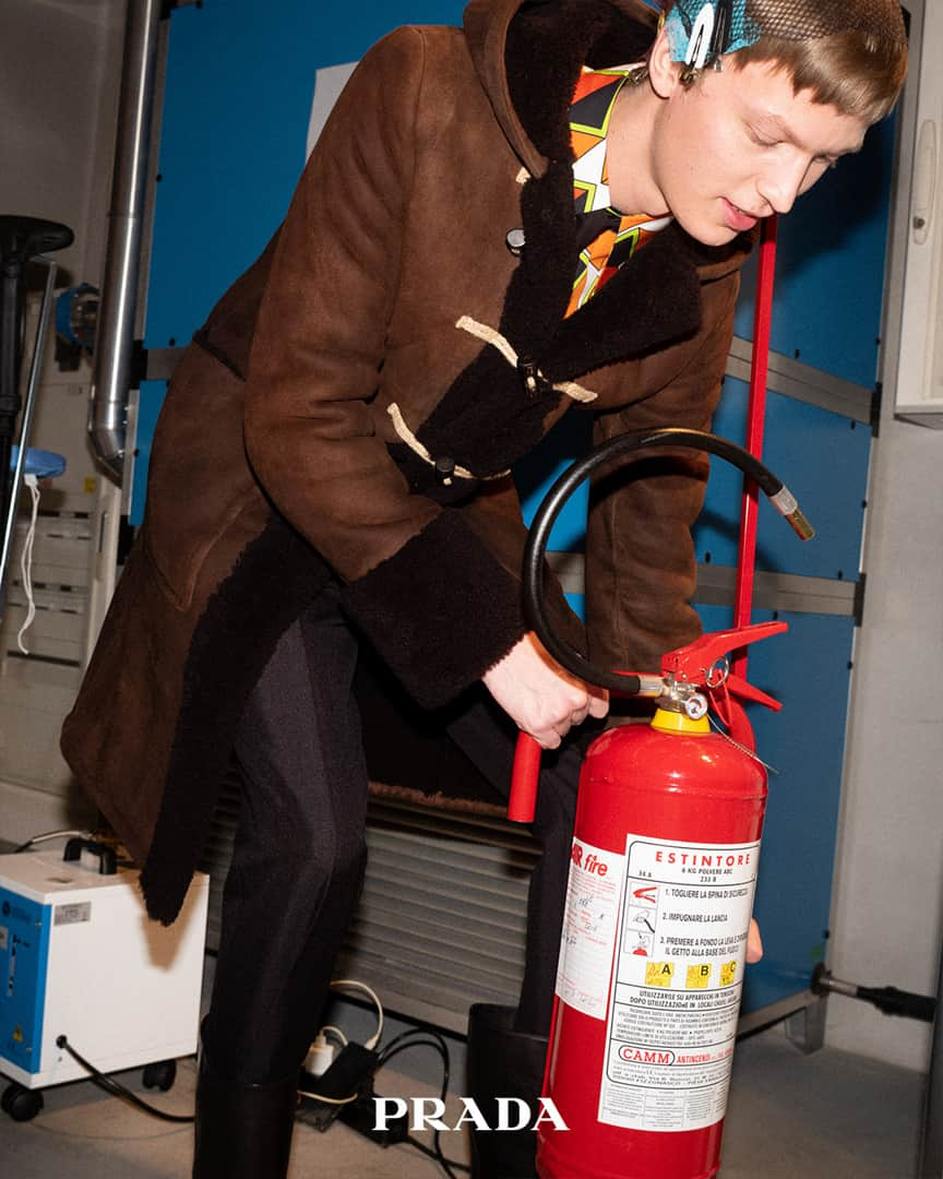 プラダさんのインスタグラム写真 - (プラダInstagram)「#Backstage seen by @arnold_daniel: a potent vitality is expressed in the #PradaFW20 Men’s collection. Discover more via link in bio. #MiucciaPrada #Prada #mfw」1月17日 2時00分 - prada