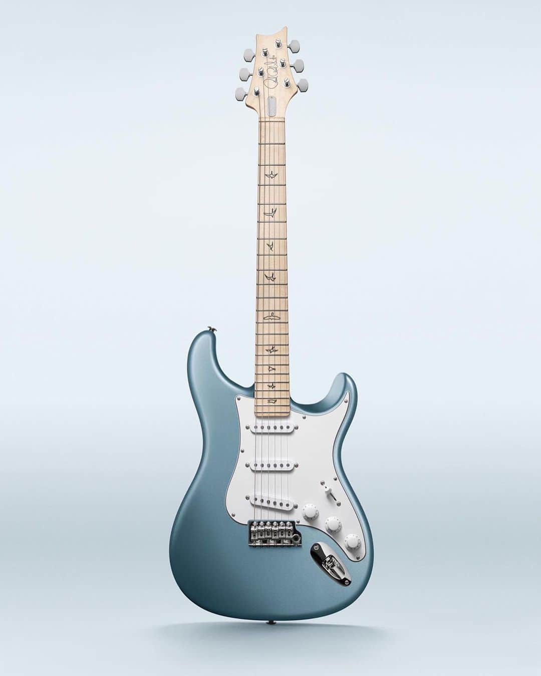 ジョン・メイヤーさんのインスタグラム写真 - (ジョン・メイヤーInstagram)「Introducing the @prsguitars Silver Sky model in Midnight Rose and Polar Blue, available as both rosewood and maple neck guitars.」1月17日 2時38分 - johnmayer