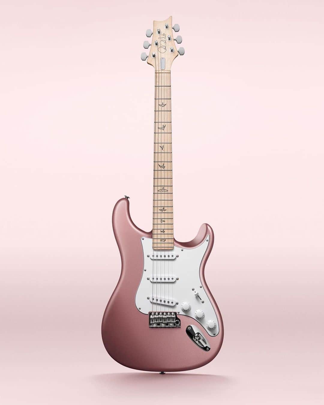 のインスタグラム：「Introducing the @prsguitars Silver Sky model in Midnight Rose and Polar Blue, available as both rosewood and maple neck guitars.」
