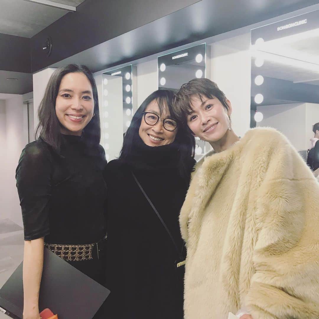 畑野ひろ子のインスタグラム：「@bonbonclinic オープニングで、ずっと会いたかった @tsugumiw に会えた😍❤️❤️❤️ @minakolydiahonda ありがとう❤️❤️❤️ #bonbonclinic #beautyclinic」