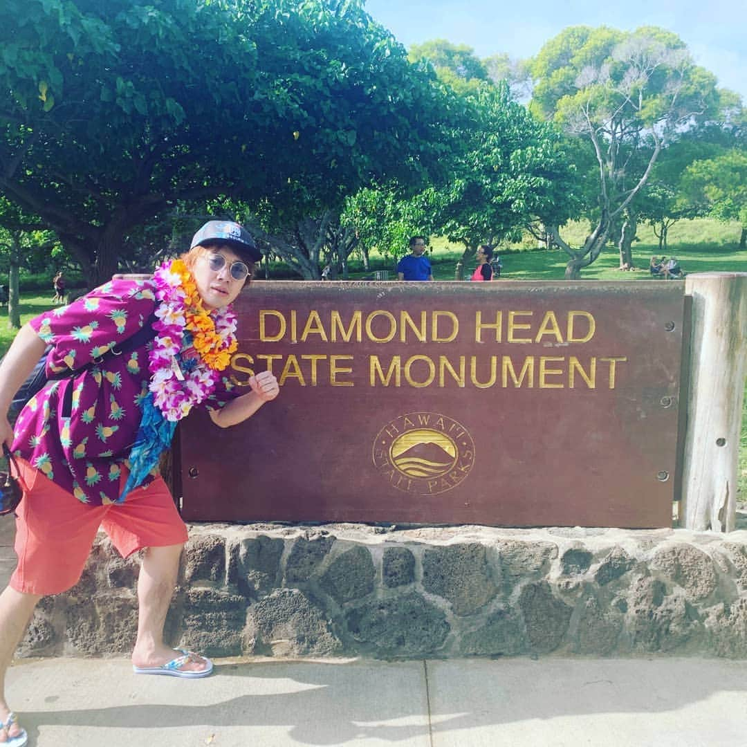 カンタさんのインスタグラム写真 - (カンタInstagram)「#Hawaii #ハワイ #わいはハワイ #はいはいハワイ #はいはいわいはハワイ #はいはいわいはハワイ、ハワイはわい #別人 #調子のんな #自由 #成田空港 #羽田空港 #this is a pen #is this a pen?」1月16日 18時52分 - kanta199404