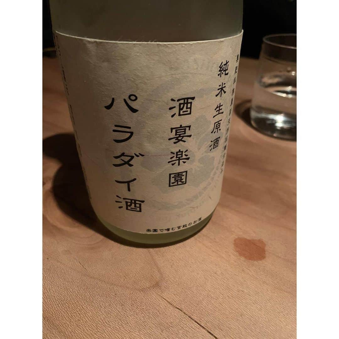 Matt（マット）さんのインスタグラム写真 - (Matt（マット）Instagram)「・ 昨日は @restaurantkabi へ❤︎ 初めて行きました💕💕💕 色んなお料理に合わせたワインや日本酒は絶品でした😆 楽しい楽しい夜会に参加できて幸せです🖤 今年も楽しく過ごそう〜っと😘 にしても、エミちゃん美しすぎるな😆💞 #Kabi #KINS」1月16日 18時46分 - mattkuwata_official2018