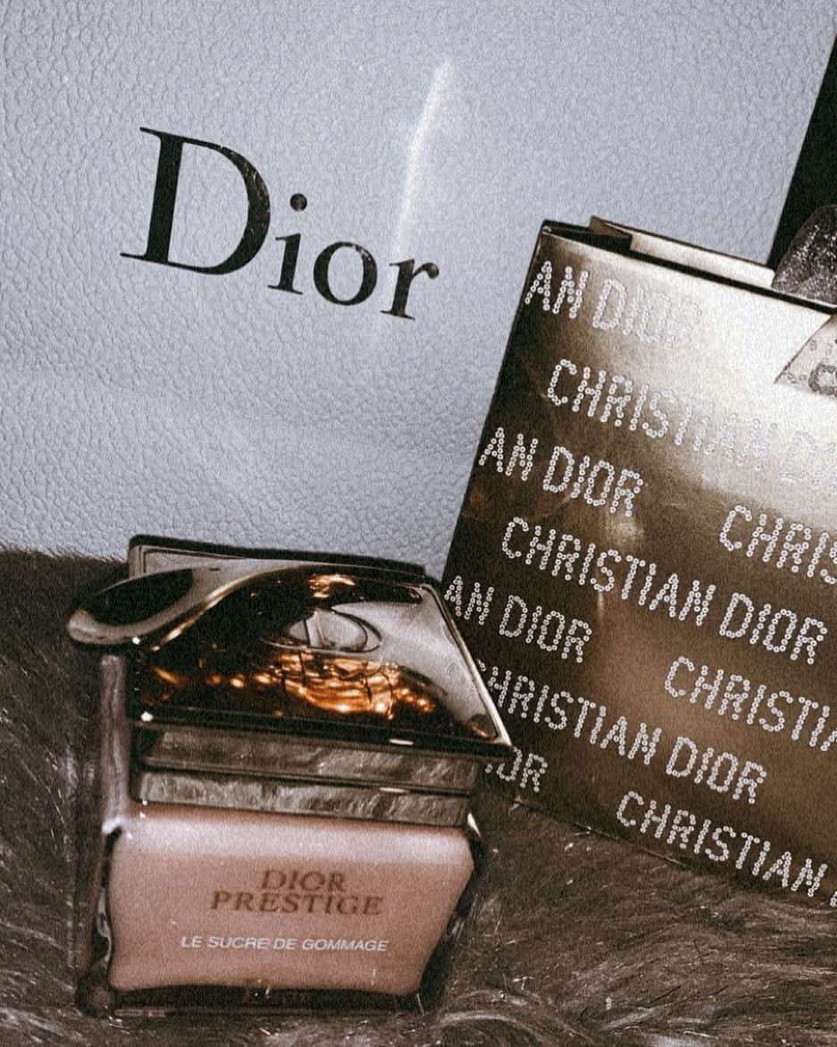 MOMOKAさんのインスタグラム写真 - (MOMOKAInstagram)「#DIOR...♡」1月16日 19時42分 - _chan_momo03