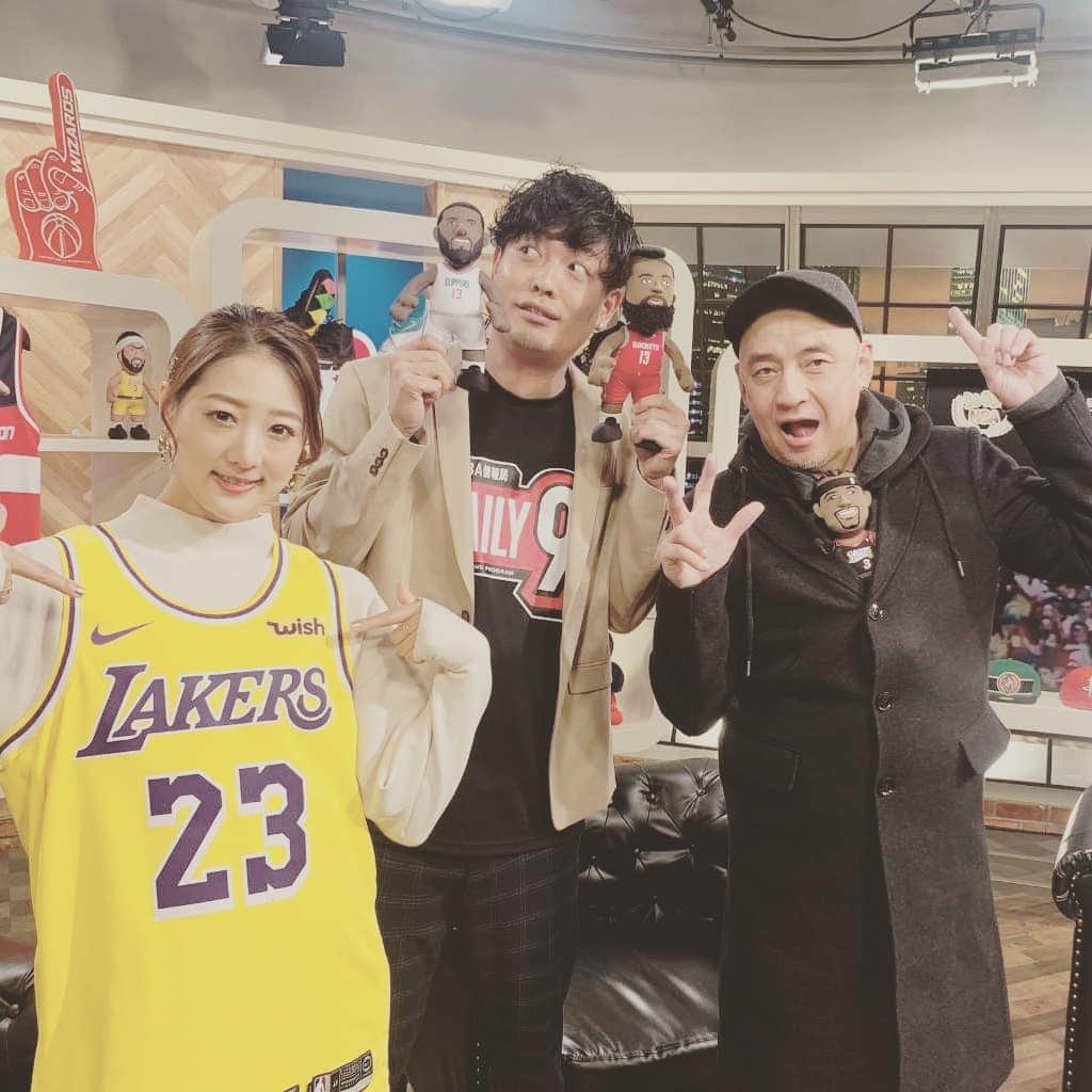 中村昌也のインスタグラム：「今日は久しぶりのデイリー９ですよ〜★ 何かと話題がありますが  遂にあの選手の復帰が決定しました!! 夜２１時からnbarakutenで是非観て下さい〜(^o^)」